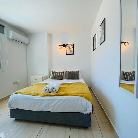 Serena'S 2-Br Apartment In Ларнака Экстерьер фото