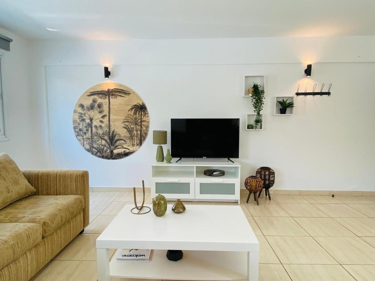 Serena'S 2-Br Apartment In Ларнака Экстерьер фото